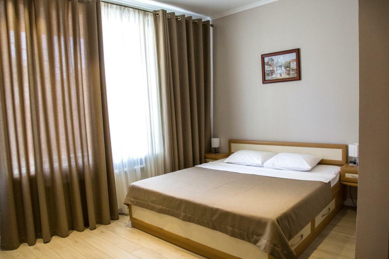 Vip Hotel Izmail Exterior foto